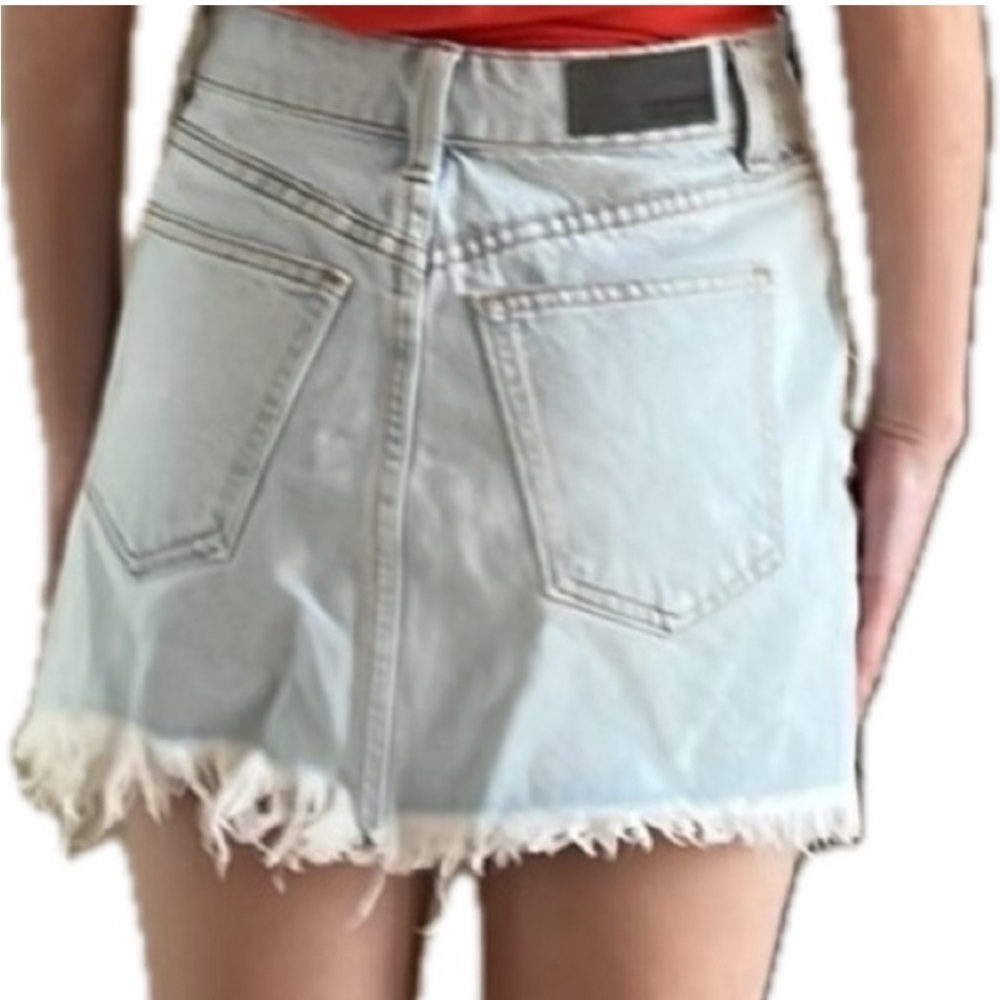 Carmar Mash Super Shred Colin Mini Skirt. Distressed Blue Denim, Size 26/2 - Picture 3 of 9